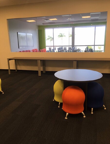 More Photos Of 200-220 Hillsboro Technology Dr, Deerfield Beach Office For Lease