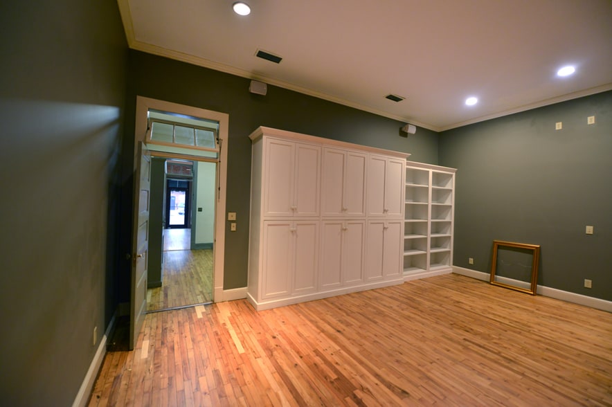 More Photos Of 1227 6th Ave, Columbus Office For Lease