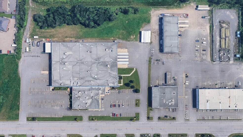 Primary Photo Of 550 Boul Lemire, Drummondville Light Distribution For Sale