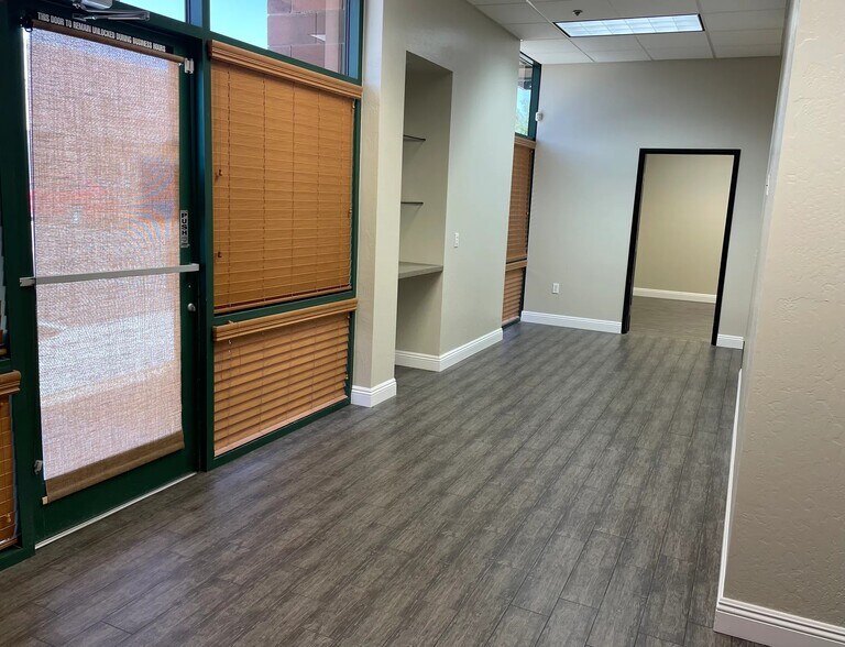 More Photos Of 20819 N Cave Creek Rd, Phoenix Office For Lease
