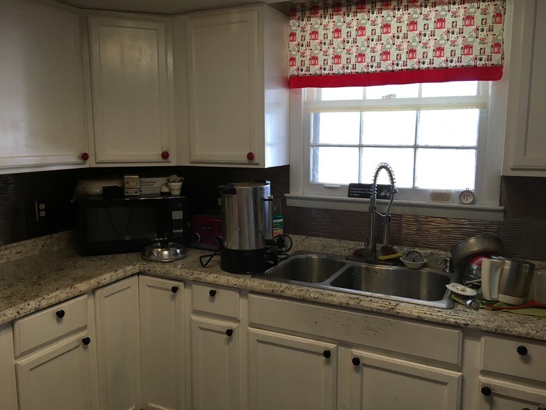 More Photos Of 1104 Old Charlotte Rd, White Bluff Assisted Living For Lease