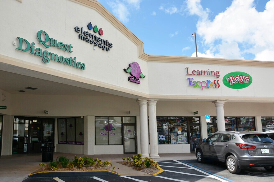 More Photos Of 9455-9569 S Dixie Hwy, Miami Unknown For Lease