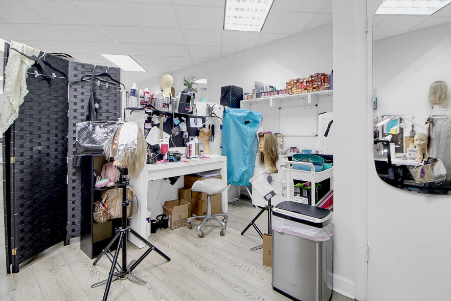 More Photos Of 3359-3399 Sheridan St, Hollywood Storefront For Lease