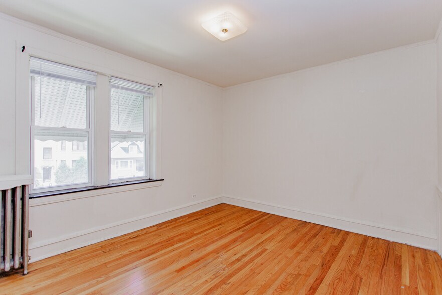 More Photos Of 2903 N Linder Ave, Chicago Apartments For Sale