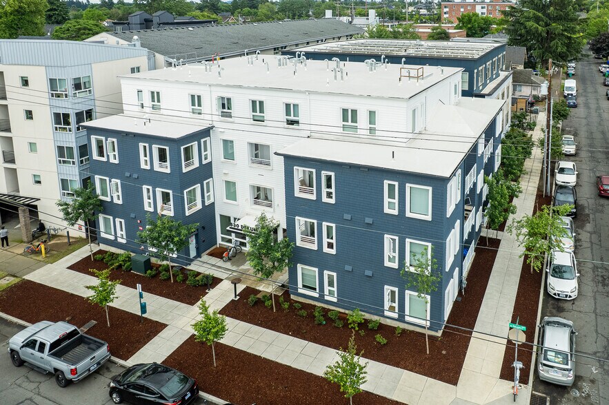 More Photos Of 330 NE Dekum St, Portland Apartments For Sale