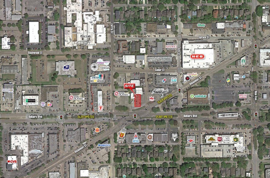 More Photos Of 5214 Bellaire Blvd, Bellaire General Retail For Lease