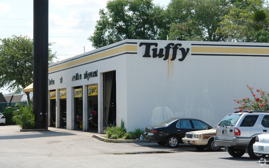 More Photos Of 300 W State Road 434, Longwood Auto Repair For Lease