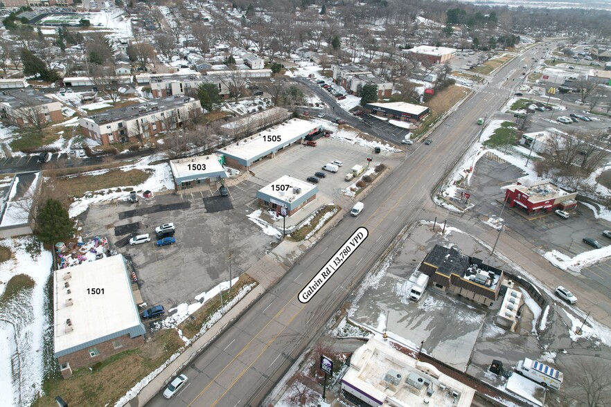 More Photos Of , Bellevue General Retail For Sale