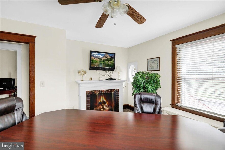 More Photos Of 325 E Lancaster Ave, Reading Office Residential For Sale