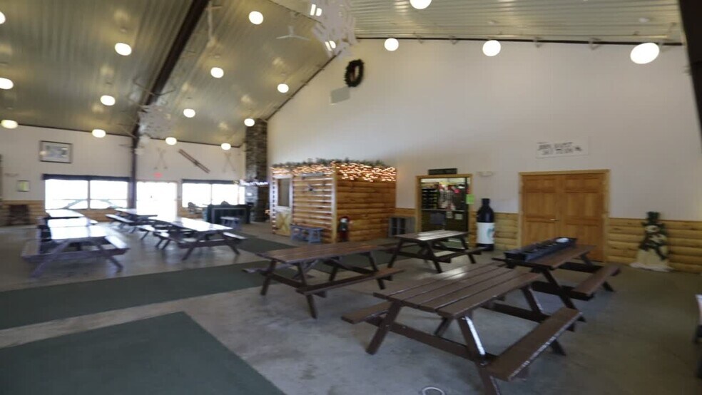 More Photos Of 441 Newburgh Rd, Hermon Sports And Entertainment For Sale