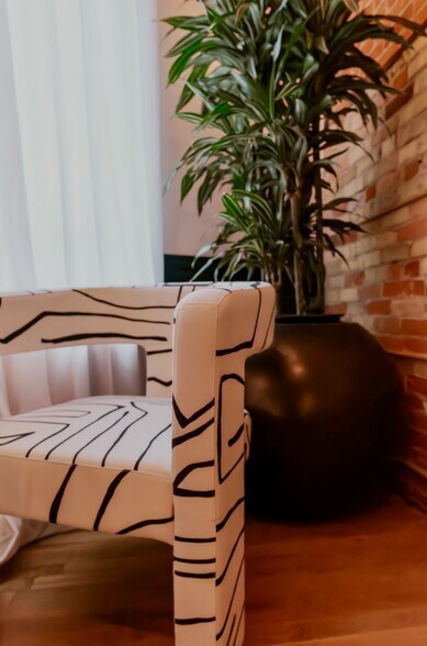 More Photos Of 14 Erb St W, Waterloo Coworking Space