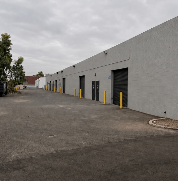 More Photos Of 525 S McClintock Dr, Tempe Service For Lease