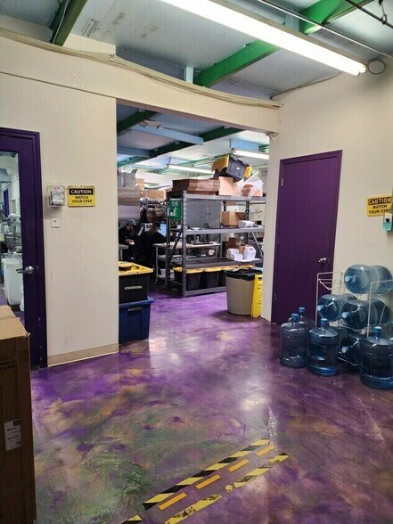 More Photos Of 3102 Los Arboles NE ave, Albuquerque Industrial For Sale