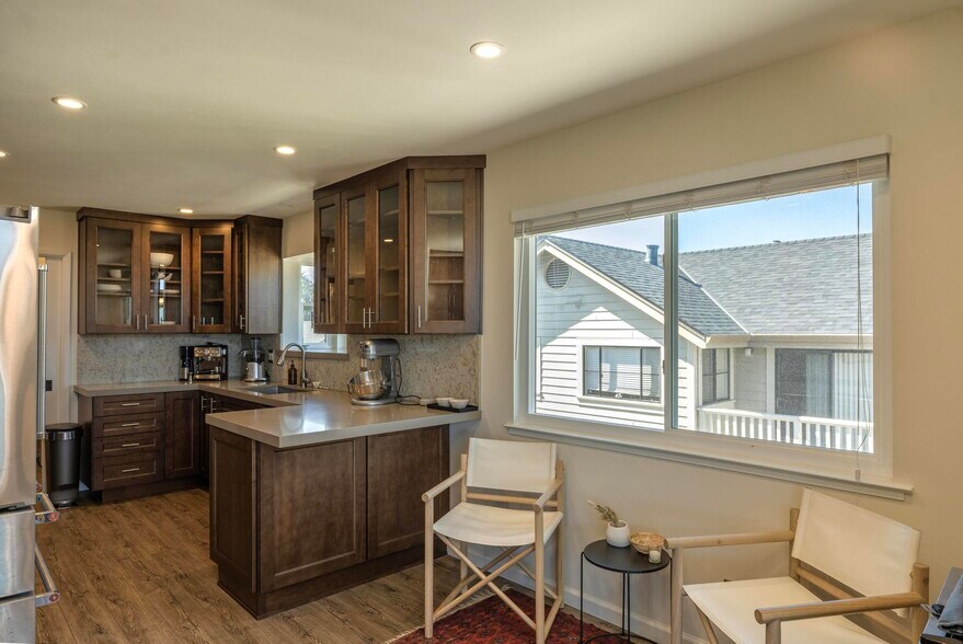 More Photos Of 457 Spencer St, Monterey Apartments For Sale