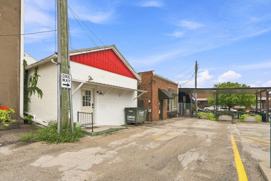 More Photos Of 106 S State St, Geneseo Storefront Retail Office For Sale