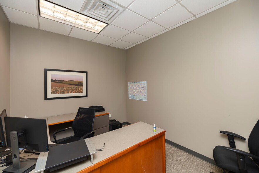 More Photos Of 13203 W 21st Ct N, Wichita Office For Sale