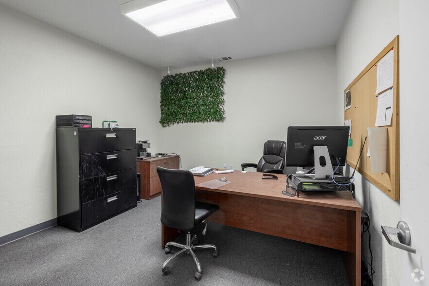 More Photos Of 5018 W Graneros Rd, Colorado City Industrial For Sale