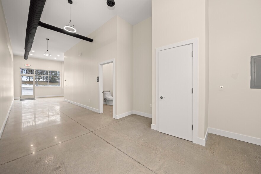 More Photos Of 3462 Greenfield rd, Berkley Medical For Sale