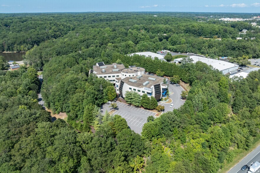 More Photos Of 201 Defense Hwy, Annapolis Office For Sale