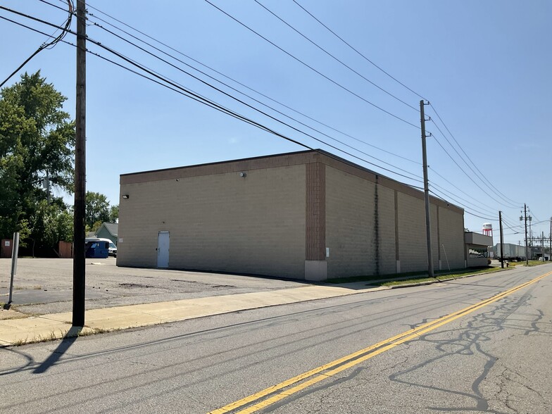 More Photos Of 605 Taylor St, Elyria Warehouse For Sale