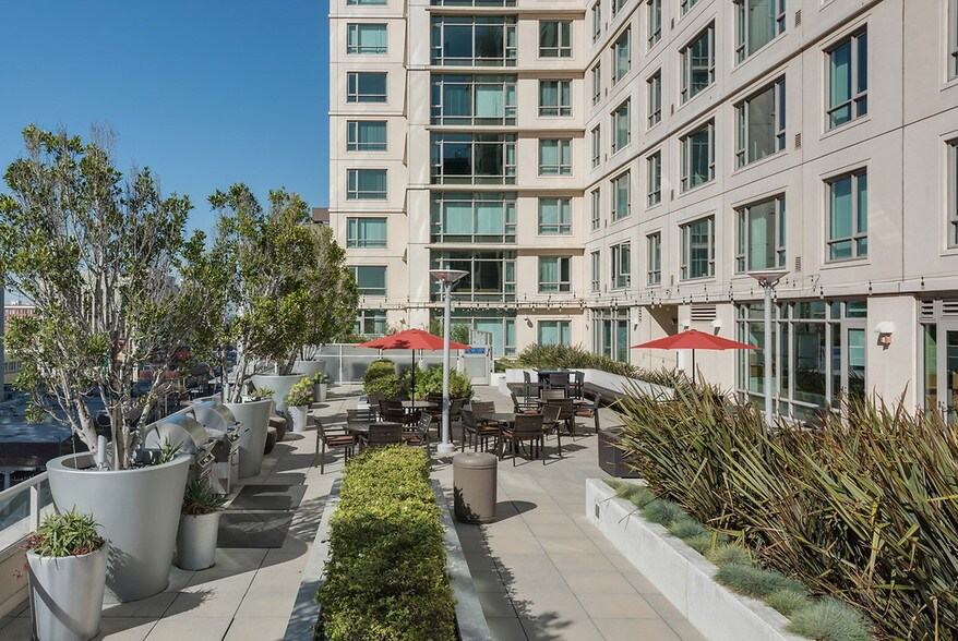 More Photos Of 100 Grand Ave, Oakland Apartments For Lease