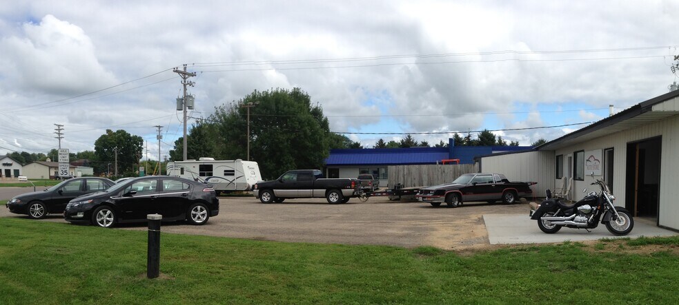 More Photos Of 10 E Veterans Memorial Hwy, Kasson Showroom For Lease