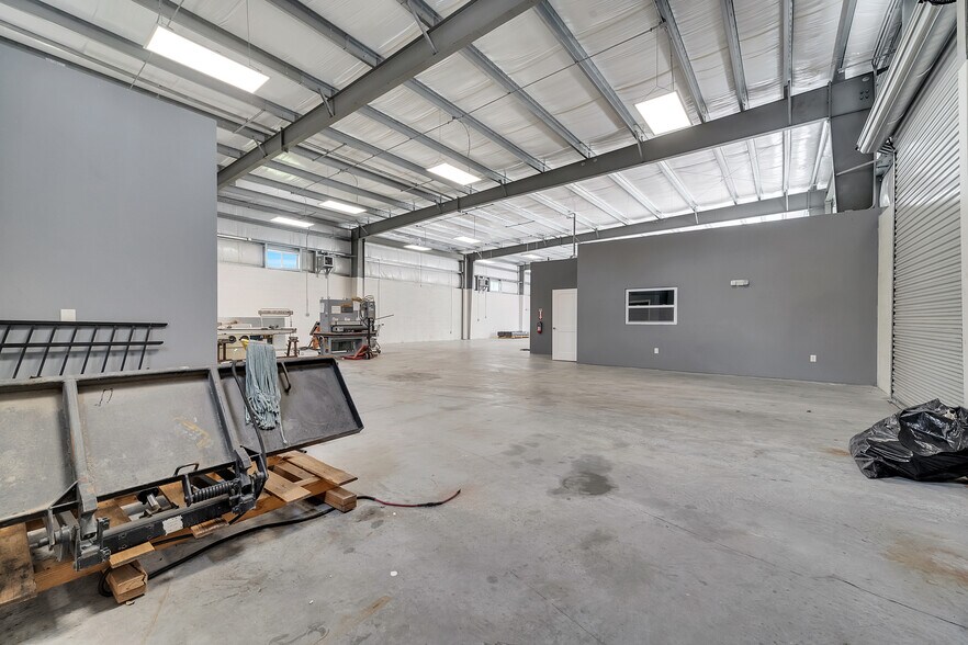 More Photos Of 560 Barry St, Orlando Land For Sale