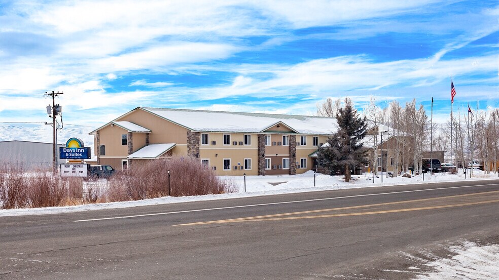 More Photos Of 701 W US Highway 50, Gunnison Hotel For Sale