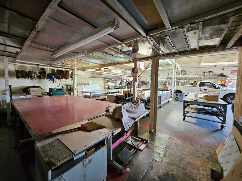 More Photos Of 4922 S Figueroa St, Los Angeles Storefront For Sale