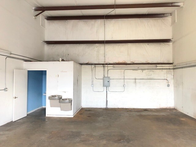 More Photos Of 947 Beville Rd, South Daytona Warehouse For Sale