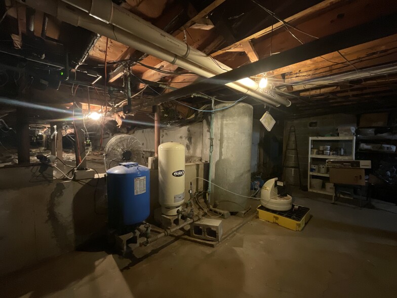 More Photos Of 42 Stockbridge Rd, West Stockbridge Hotel For Sale