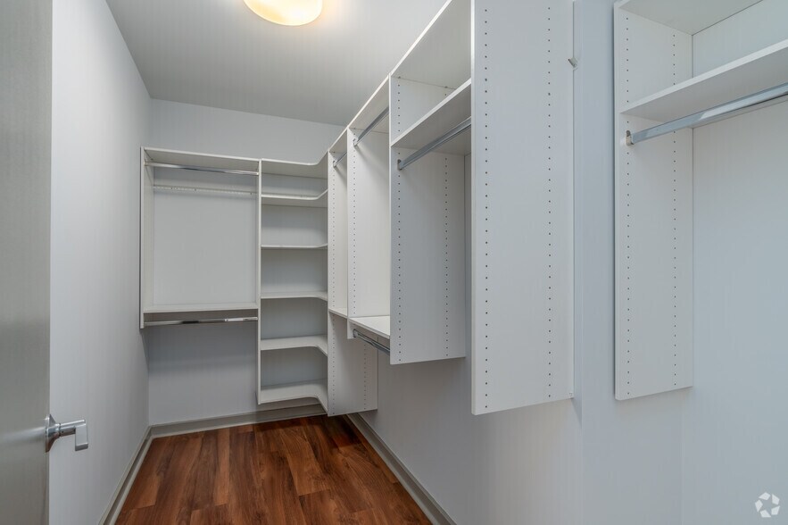 More Photos Of 1112-1128 Chestnut St, Philadelphia Apartments For Lease