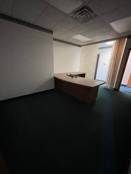 More Photos Of 825 S Taft Ave, Mason City Office For Lease
