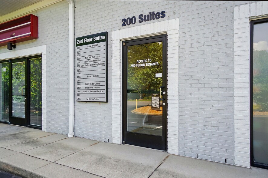 More Photos Of 1974 Carolina Place Dr, Fort Mill Light Distribution For Lease