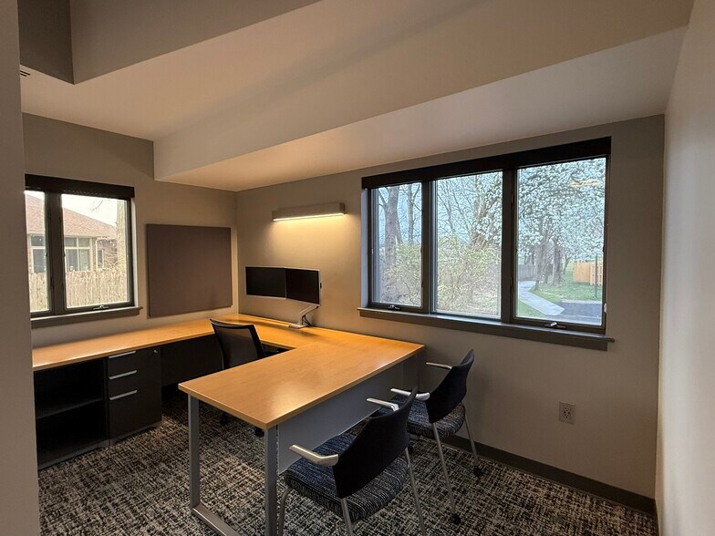 More Photos Of 1200 E Woodhurst Dr, Springfield Office For Lease