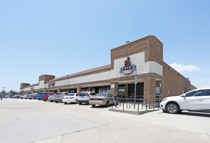 More Photos Of 2700-2742 N O'Connor Rd, Irving Unknown For Lease