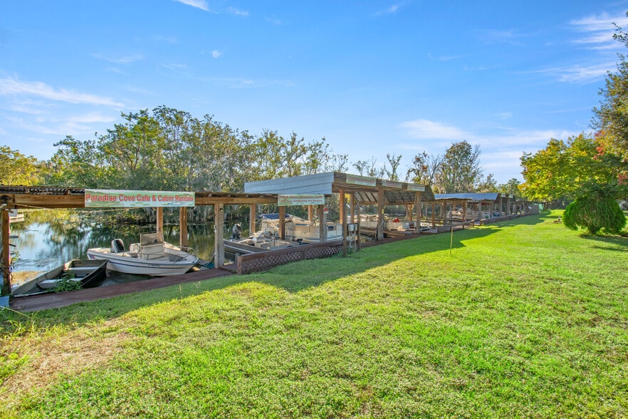 More Photos Of 6808 Lake Griffin Rd, Lady Lake Hotel For Sale