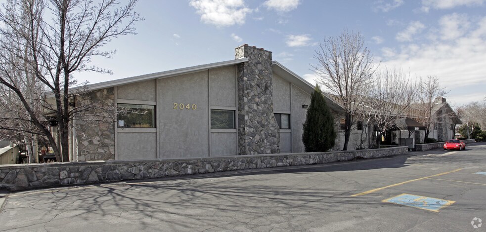 More Photos Of 2040 E Murray Holladay Rd, Salt Lake City Medical For Lease