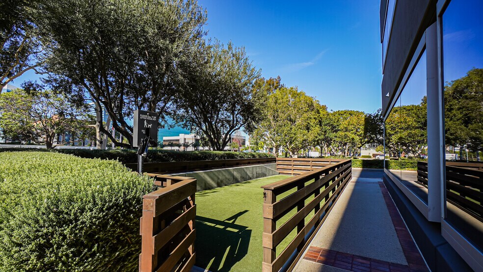 More Photos Of 2101 E El Segundo Blvd, El Segundo Office For Lease