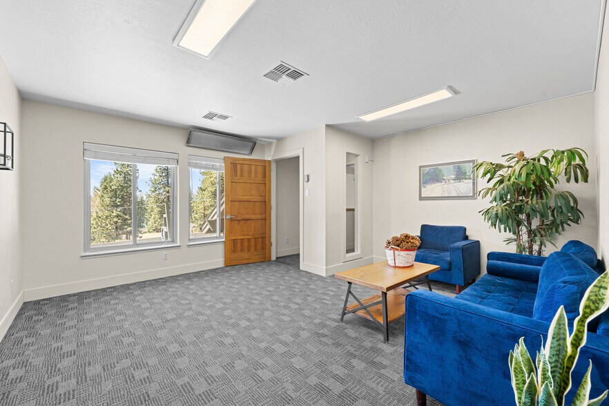 More Photos Of 625 Hwy 50, Zephyr Cove Office For Sale