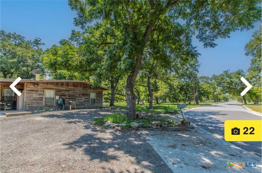 More Photos Of 200 Whitsett St, Belton Land For Sale