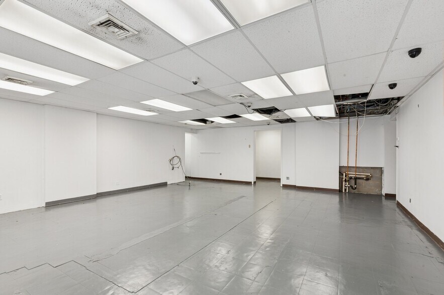 More Photos Of 1901 Madison Ave, New York Apartments For Lease