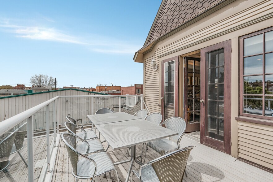 More Photos Of 233 SE 4th St, Pendleton Restaurant For Sale