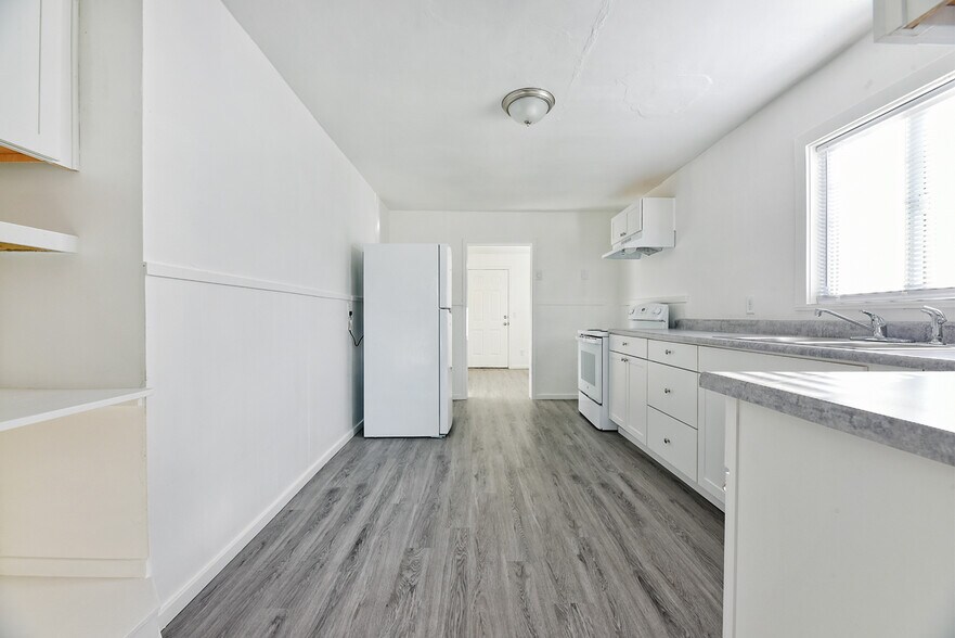 More Photos Of 1808 Spring St, Medford Apartments For Sale