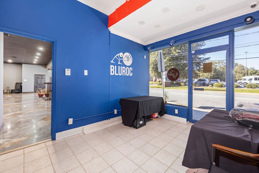 More Photos Of 3014 Memorial Ave, Lynchburg Restaurant For Sale