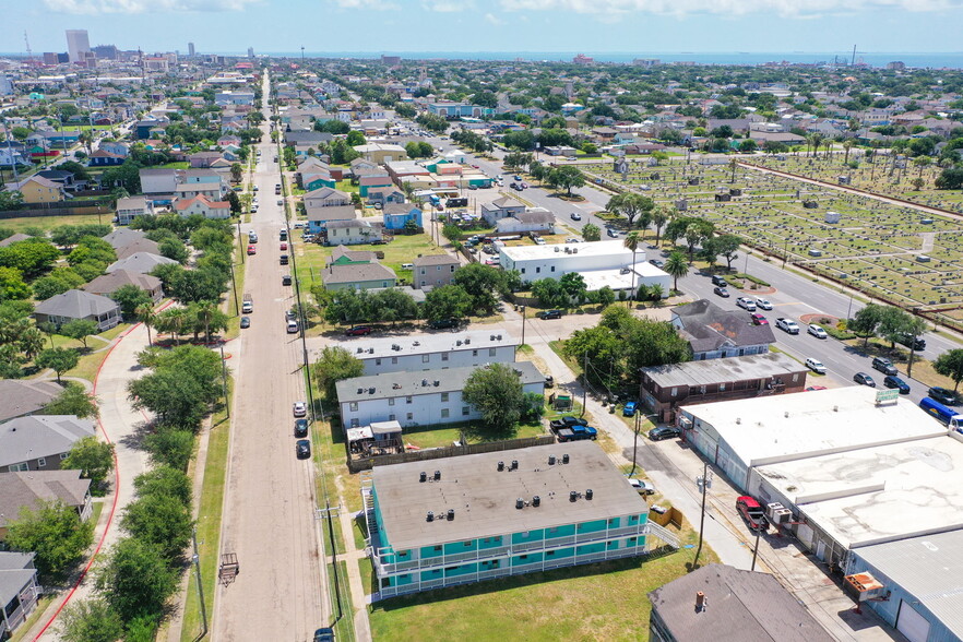 More Photos Of 4217 Sealy St, Galveston Apartments For Sale