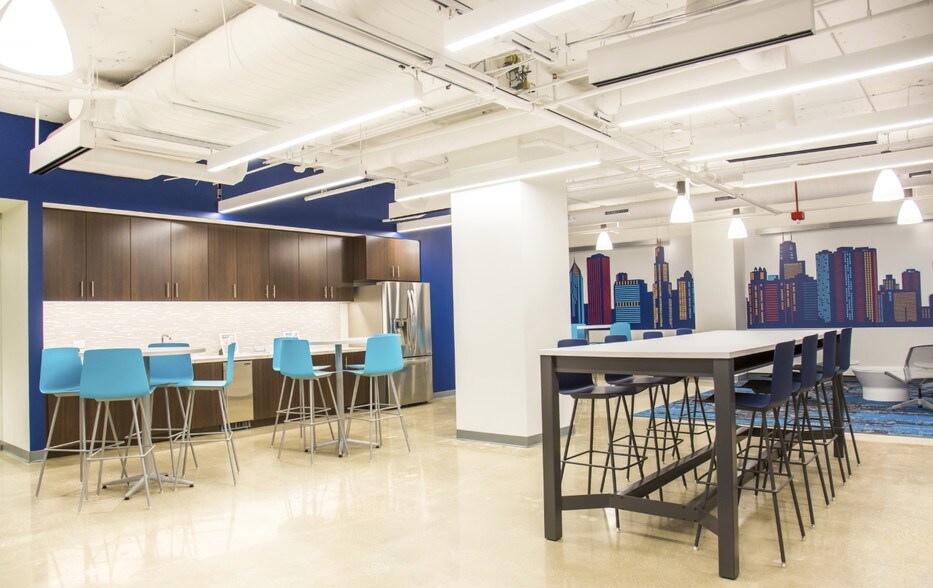 More Photos Of 2 N LaSalle St, Chicago Office For Lease