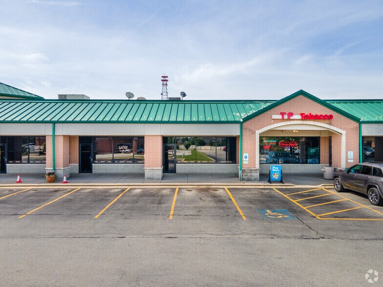 More Photos Of 8005 W 183rd St, Tinley Park General Retail For Lease