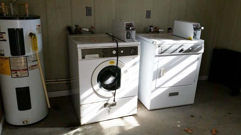 More Photos Of 998 Cedar Bluff Rd, Centre Hotel For Sale