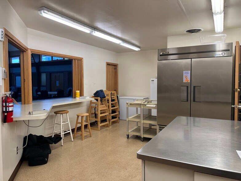 More Photos Of 3351 Independence Ave N, Minneapolis Religious Facility For Sale